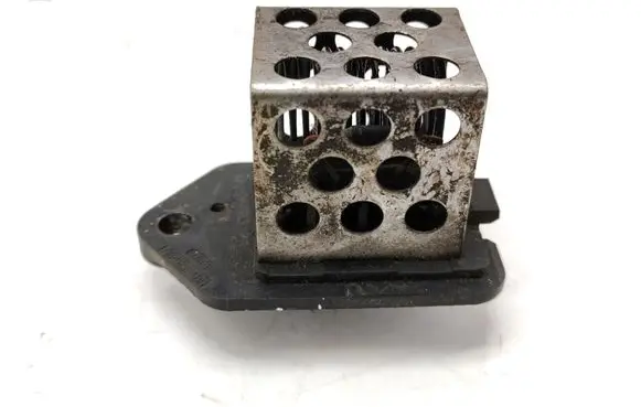 Coolant fan relay