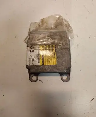 Toyota Avensis T250 Airbag control unit/module 8917005160