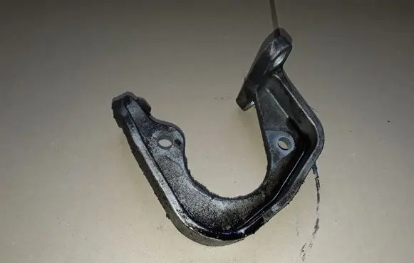Chevrolet Captiva Other engine bay part NOCODE