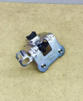 Mercedes-Benz C W204 Seat back rest lock catch A2049200572
