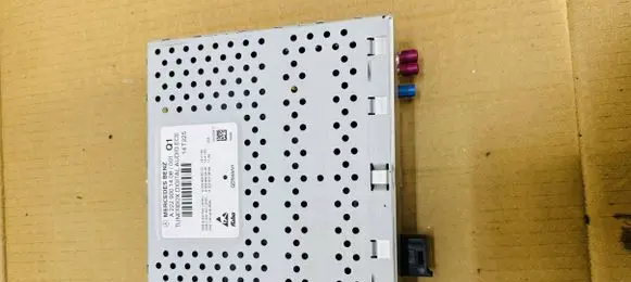 Mercedes-Benz C W205 HiFi Audio sound control unit A2229001408