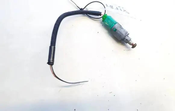 Renault Scenic II - Grand scenic II Brake pedal sensor switch 8200168240b 8200168240-b