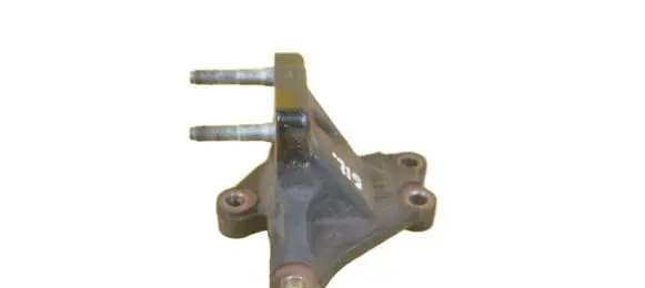Hyundai i30 Engine mounting bracket G4FA
