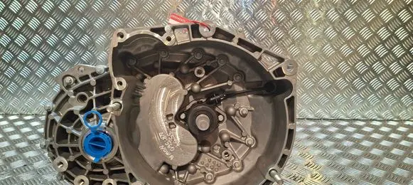 Manual 5 speed gearbox
