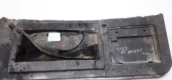 Mitsubishi Pajero Other trunk/boot trim element xr391191