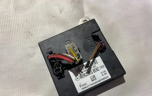 Mercedes-Benz E W211 Comfort/convenience module a2115452132 2115452132