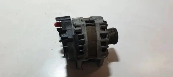 Renault Clio V Generator/alternator 231003676R 2740590A FG18T209