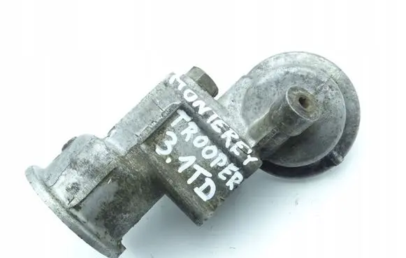 Isuzu D-Max Oil filter mounting bracket
