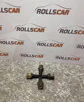 Nuts/bolts