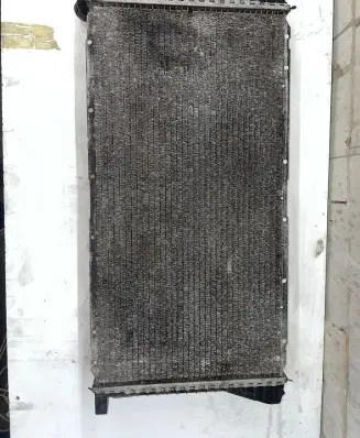 BMW 5 E39 Coolant radiator 17112247345 17112247344