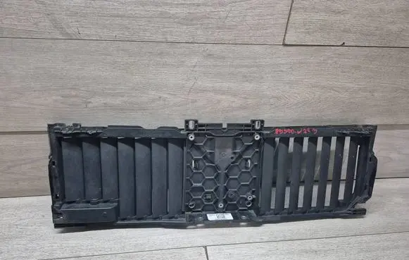 Mercedes-Benz S W223 Radiator trim A2235006200