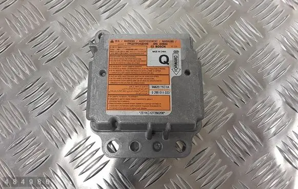 Nissan Juke I F15 Airbag control unit/module 0285011033