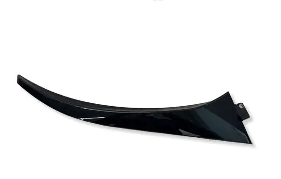 Maserati Levante Tailgate trim 670111580