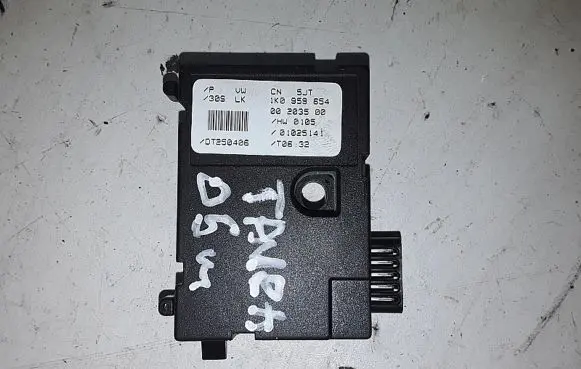 Volkswagen Touran I Steering angle sensor 1K0959654