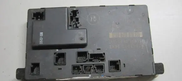 Mercedes-Benz CLS C219 Door control unit/module 2198200026
