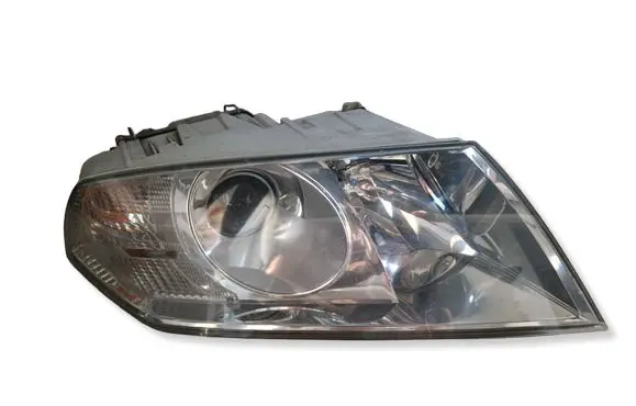Skoda Octavia Mk2 (1Z) Headlight/headlamp 1Z1941018N