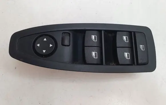 BMW 2 Active Tourer U06 Central console control unit 9208110