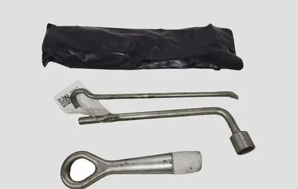 Citroen C-Crosser Tool set 9200A006