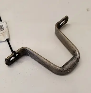 Audi A6 S6 C5 4B Muffler mount bracket/holder 