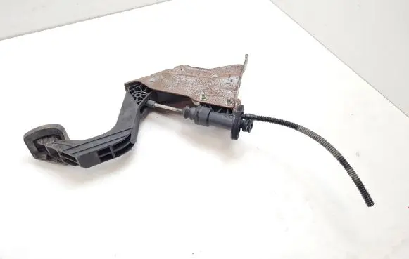 Volkswagen Amarok Clutch pedal 2H0721059B 2H0721401