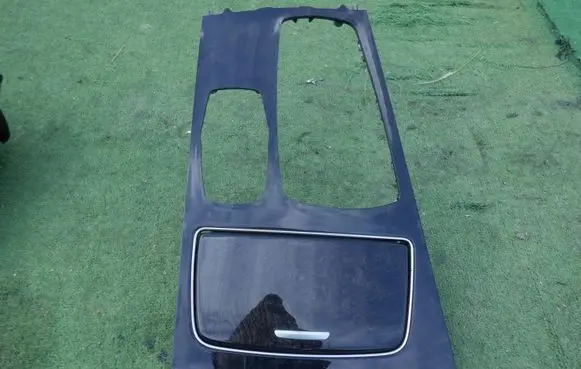 Cup holder front