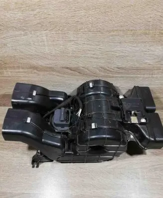 BMW 5 E60 E61 Heater blower fan relay 692846103 1081610 84506928461