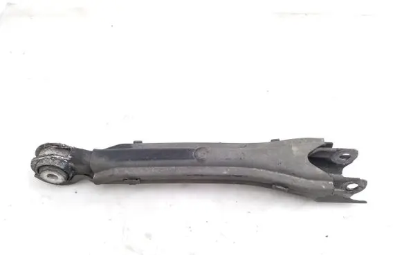Rear control arm