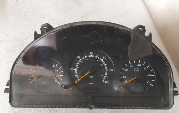 Mercedes-Benz ML W163 Speedometer (instrument cluster) a1635401147 1635401147