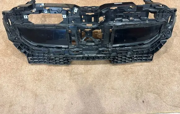BMW i5 G60 Front grill 18715610