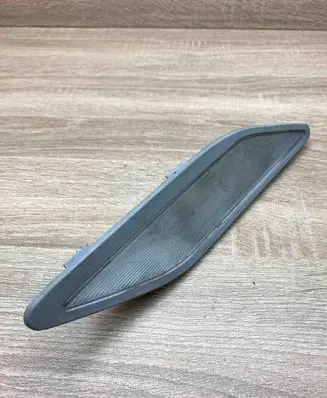 BMW 5 E39 Rear seat light 8363608