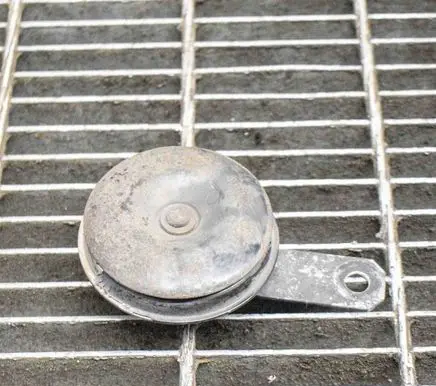 Toyota Prius (XW30) Horn signal E13000030
