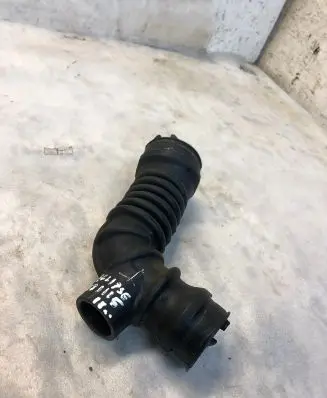 Mitsubishi Eclipse Cross Air intake duct part 1505b181
