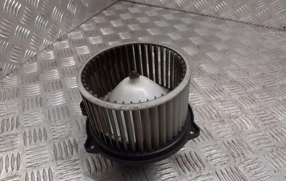 Hyundai i10 Front door blower motor F00S330024