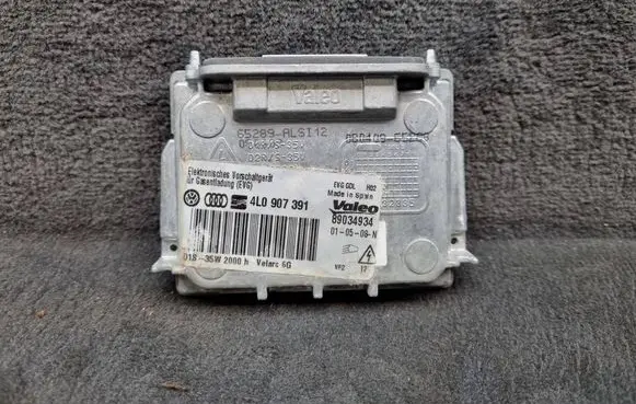 Audi Q7 4L Headlight ballast module Xenon 4L0907391