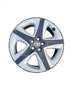 Toyota Yaris R17 alloy rim