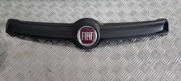 Fiat Panda III Front grill 735520656