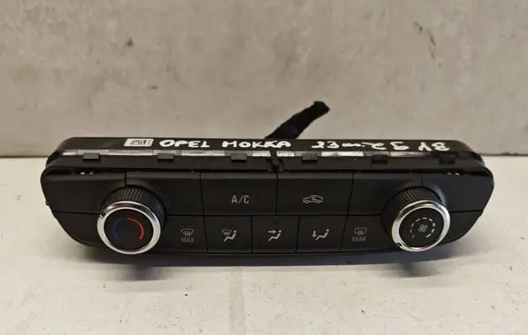Opel Insignia B Climate control unit 9845184680 CE827A7C 28746099