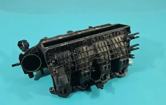 Skoda Fabia Mk3 (NJ) Intake manifold 04E129711J IMPRK1438717