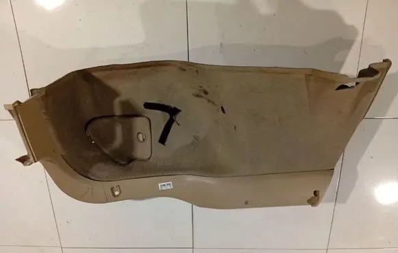 Toyota Avensis T250 Other trunk/boot trim element