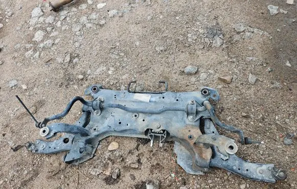Volvo V40 Front subframe