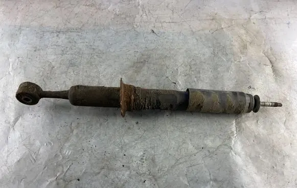 Toyota Land Cruiser (J120) Front shock absorber/damper 4851060090