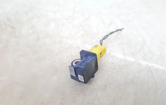 Mercedes-Benz C W204 Airbag deployment crash/impact sensor A2128204926