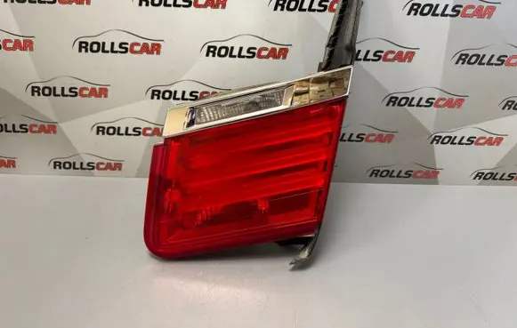Tailgate rear/tail lights