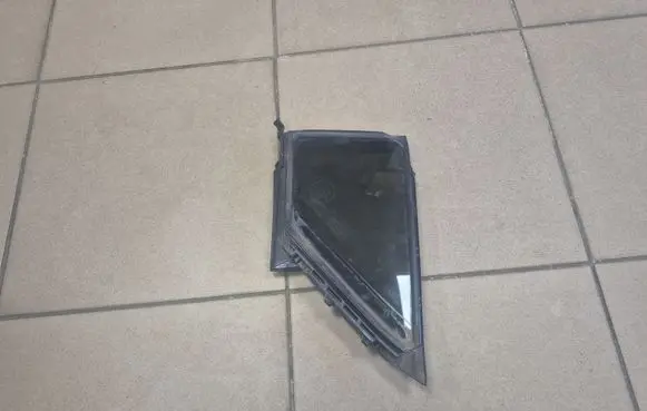 Toyota C-HR I Rear vent window glass 43R00101