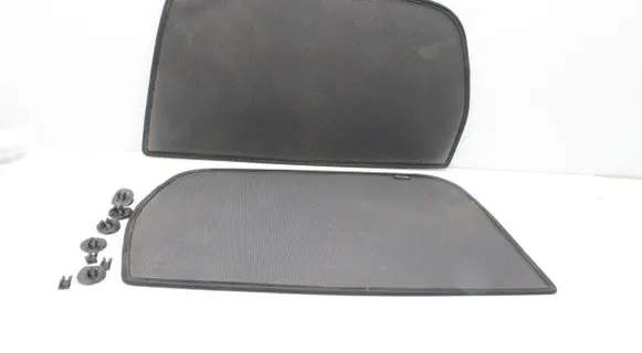 Volkswagen Touareg II Rear door window curtain/sunshade 