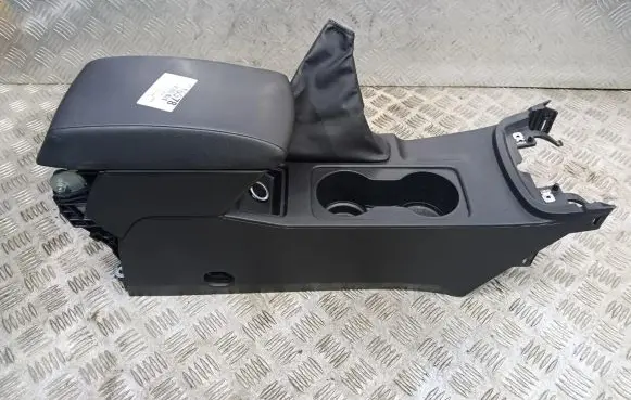 Seat Leon (5F) Armrest