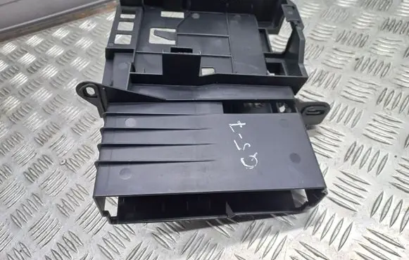 Audi Q5 SQ5 Navigation GPS unit bracket/holder 8R0035209B 8R0035209