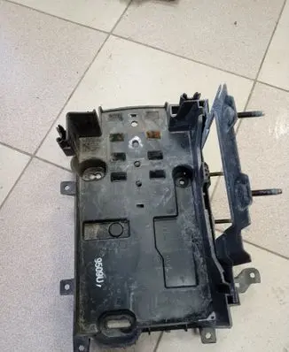 Buick Encore I Battery box tray 42334926 42401013 42399509