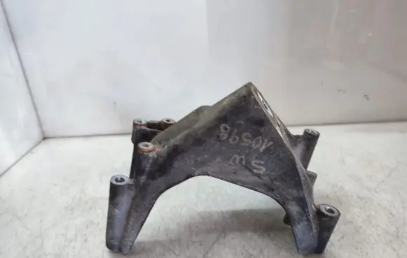 Volkswagen Amarok Engine mounting bracket 03L199308