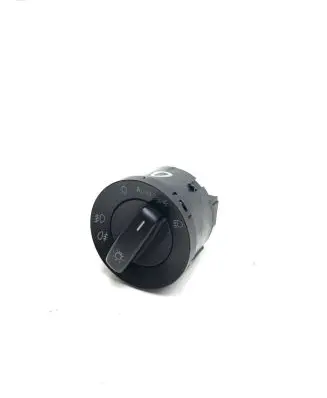 Volkswagen Golf V Light switch